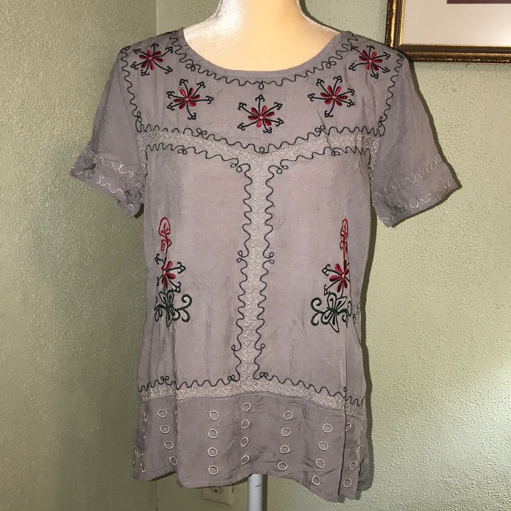 Misslook Gray Embroidered Top Size Large